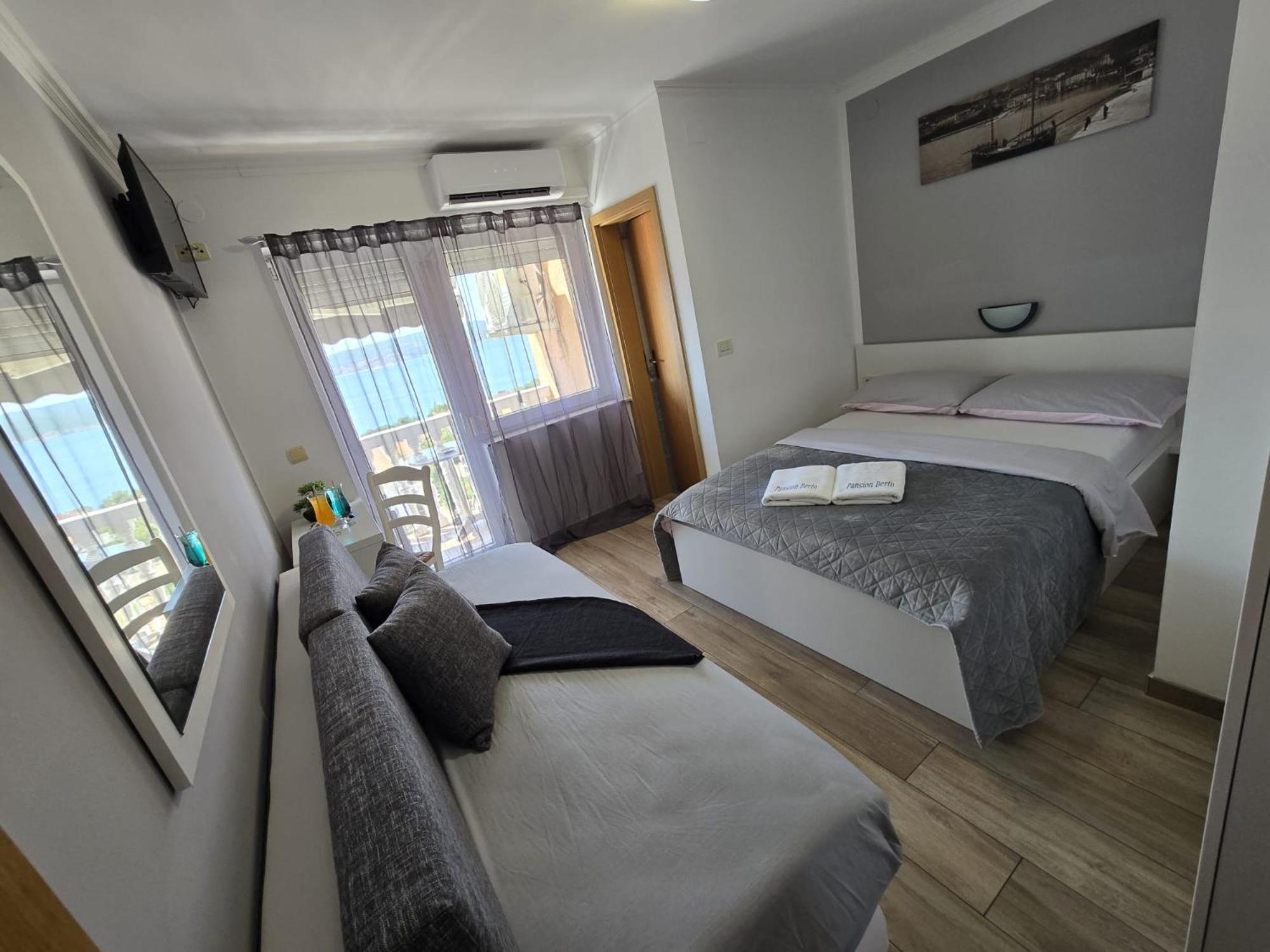Guest House Berto Crikvenica Exterior photo