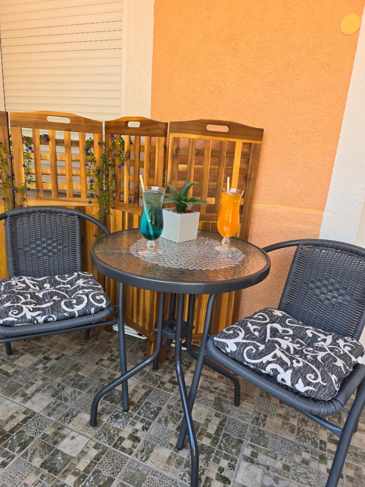 Guest House Berto Crikvenica Exterior photo