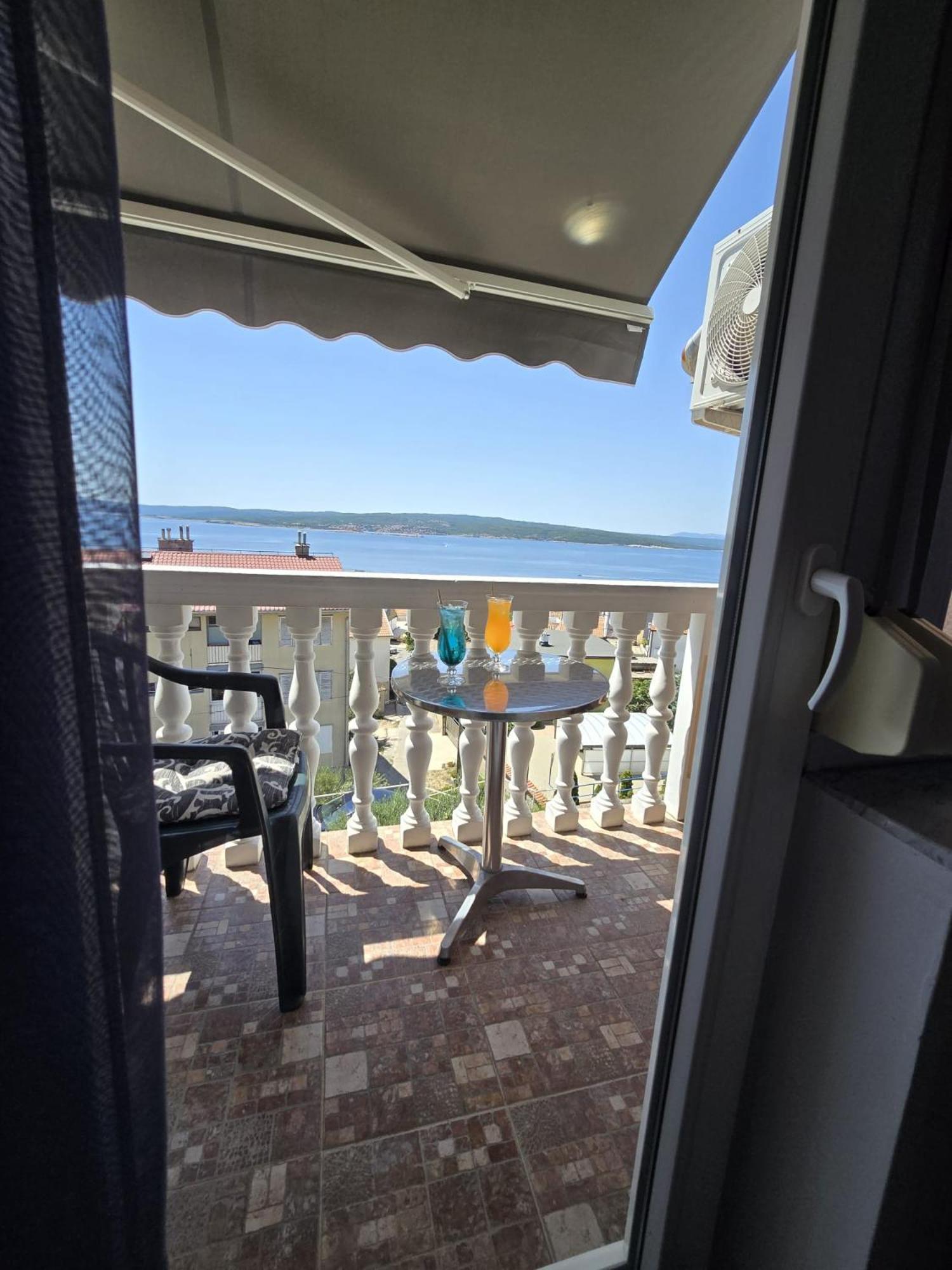 Guest House Berto Crikvenica Exterior photo