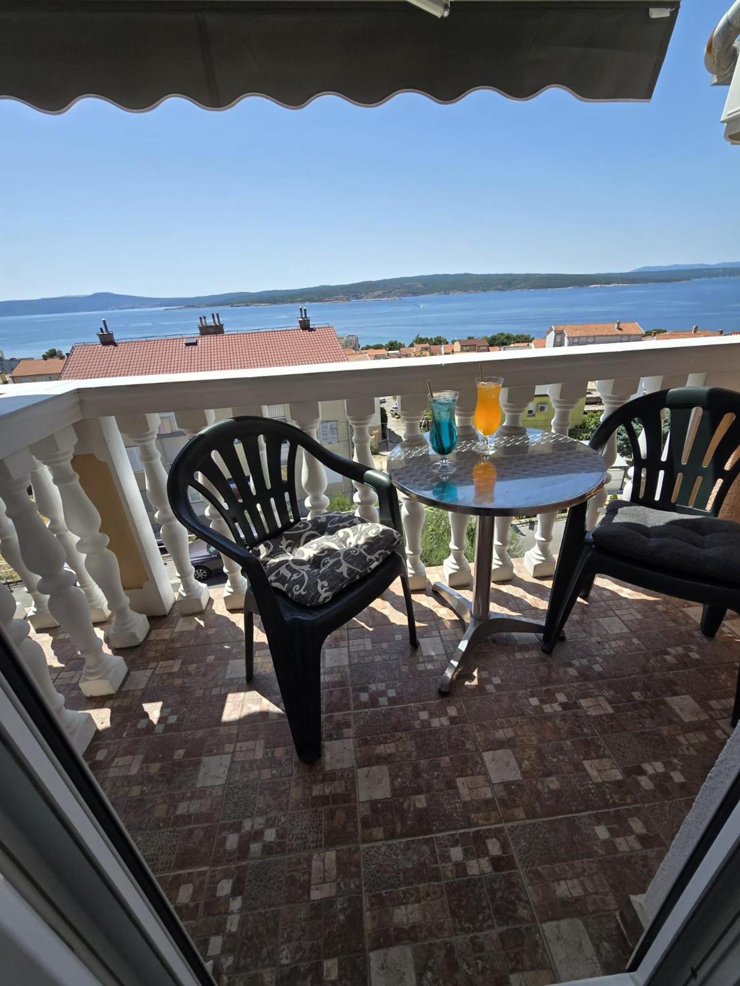 Guest House Berto Crikvenica Exterior photo